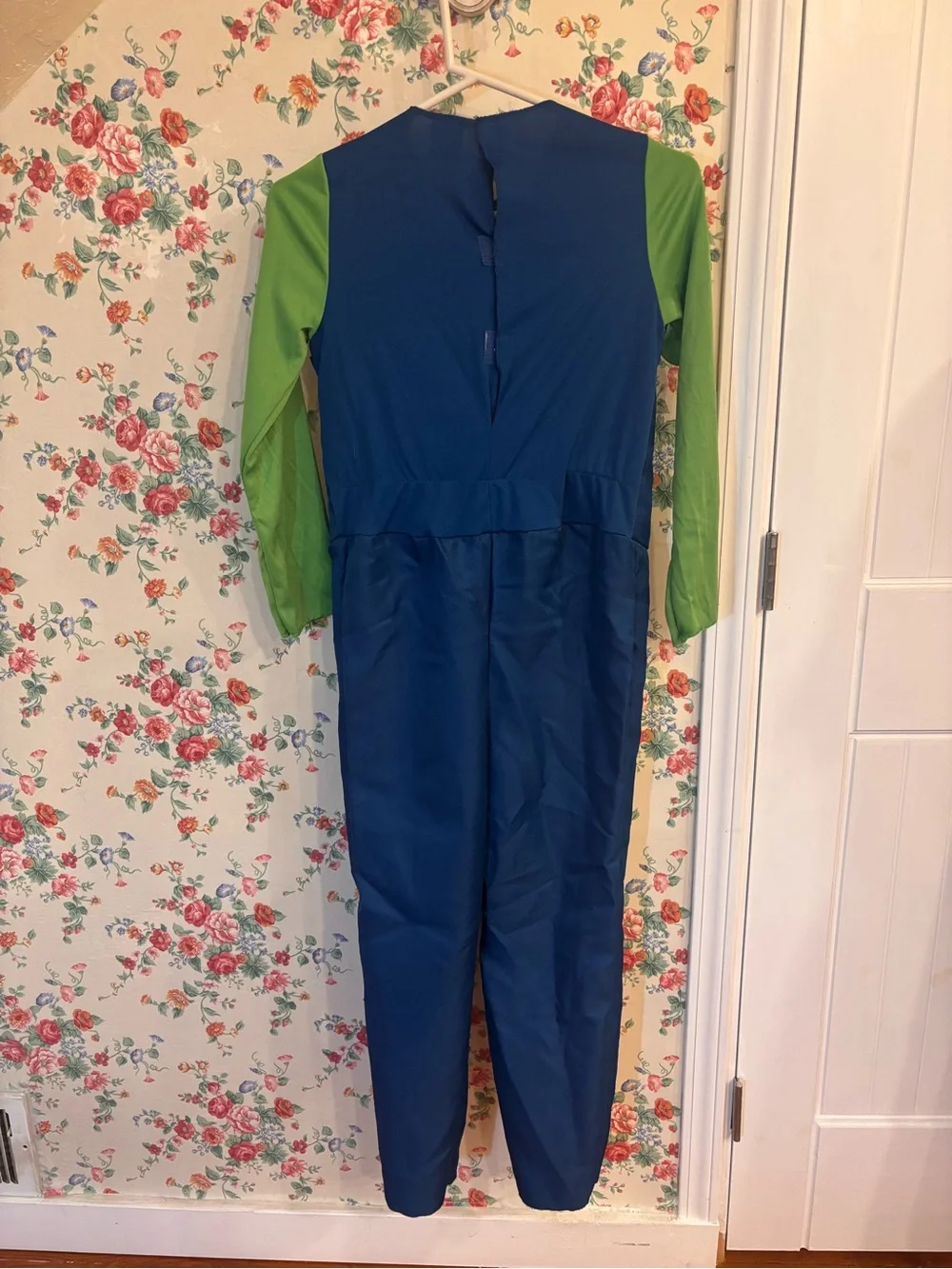 Super Mario Luigi Kids Costume L 10/12 Nintendo Disguise Jumpsuit Halloween